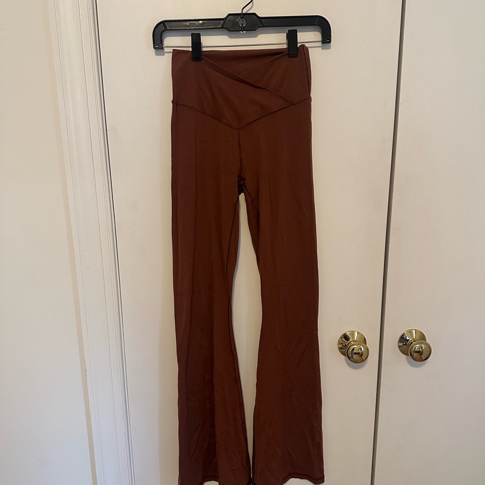Women's Aerie Brown Crossover Flare Yoga Pant